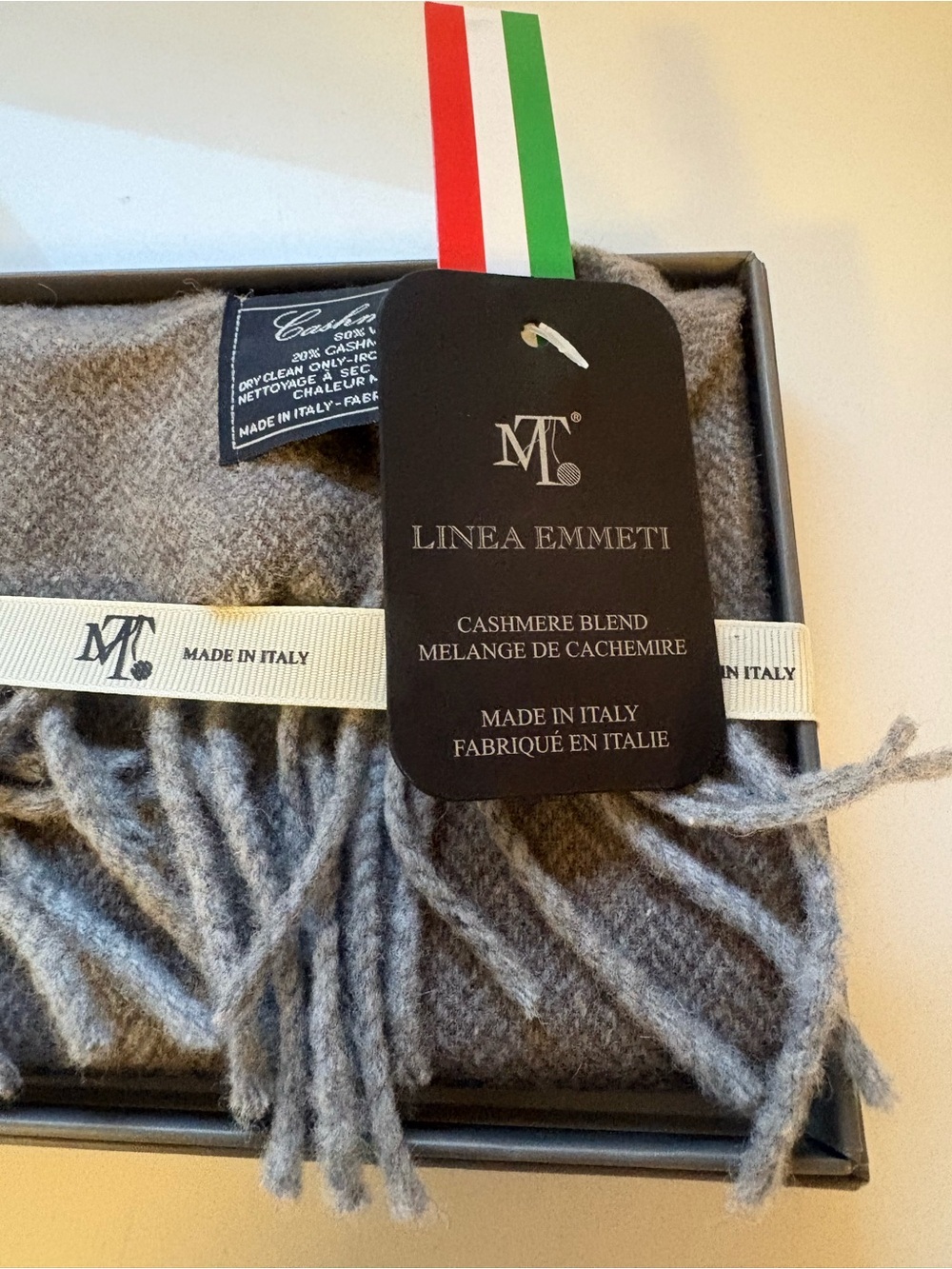 Linea Emmeti Italian Wool Cashmere Scarf Grey NWT Gift Box